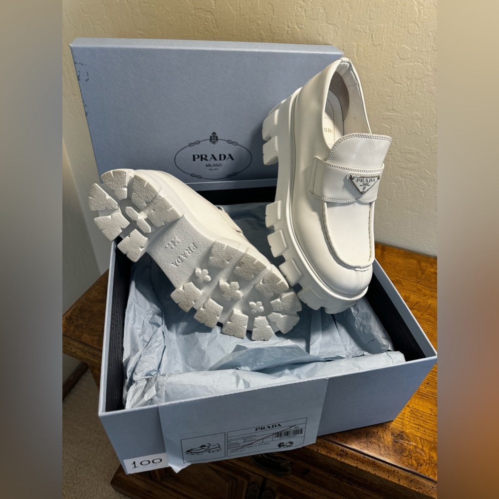 SOLD ⭐️ Prada Monolith Lug Sole 💫 Loafers White 💫 - Picture 7 of 10
